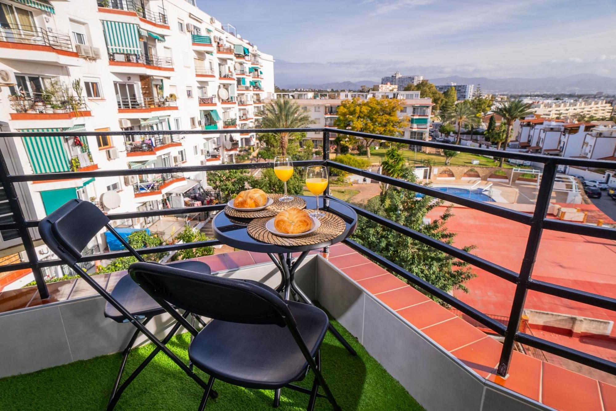 Apartamento Oasis En Playamar Con Piscina Torremolinos Exterior foto
